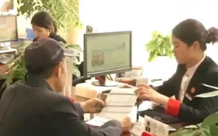 Gửi ngân hàng 2,3 tỷ mà 11 năm không thấy ai tới rút, sự thật phía sau gây bất ngờ Ảnh 2