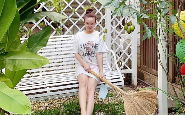 Vy Oanh 'khéo' chứng minh cơ ngơi qua chi tiết món quà cưới của 'chồng chủ tịch' tặng Ảnh 2