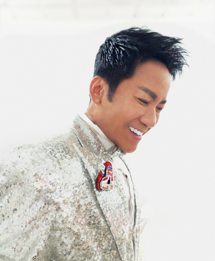 Nam ca sĩ bị tán tĩnh, chê bai, dùng những lời lẽ xúc phạm