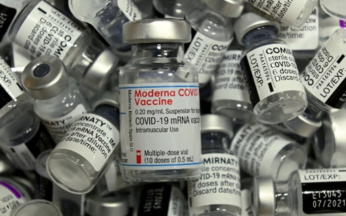 Pfizer, BioNTech và Moderna 'bỏ túi' 65.000 USD mỗi phút nhờ vaccine Covid-19 Ảnh 2