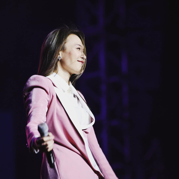 Lâu lâu quên lời chút cho fan vui vậy mà&nbsp;