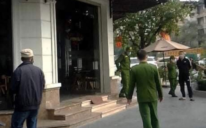 Nghệ An: Một người gục tại chỗ sau tiếng súng nổ tại quán cà phê ở TP Vinh Ảnh 2