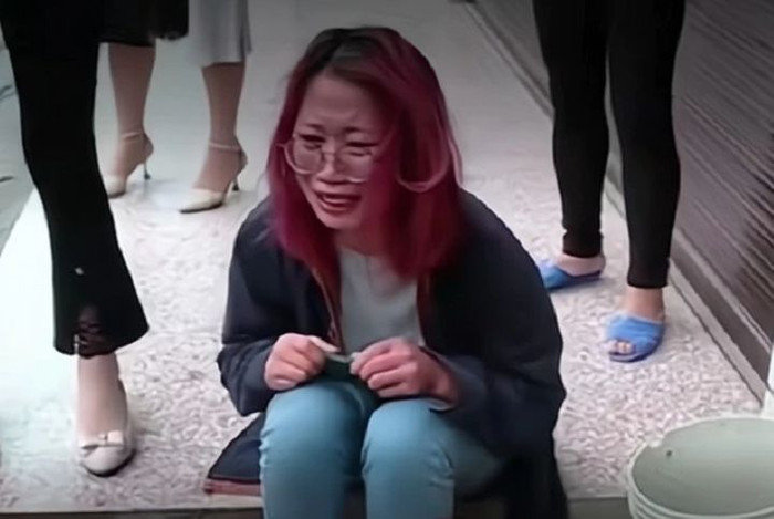 Dù bị chồng bạo hành suốt 3 năm nhưng chị Lý Hà không chịu ly hôn.
