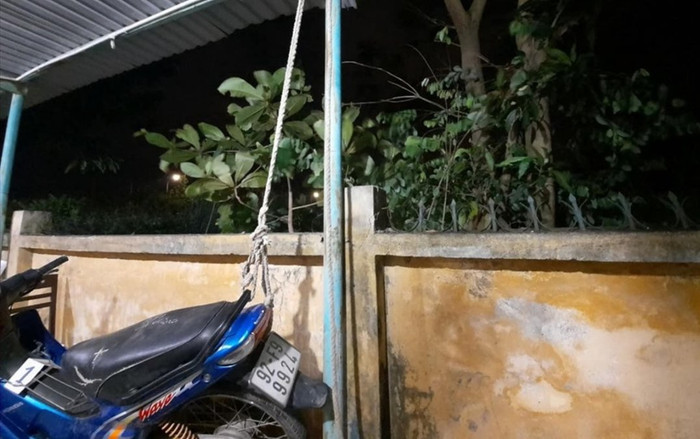 Gã đàn ông 'to gan lớn mật' lẻn vào trụ sở Công an huyện trộm xe máy Ảnh 2