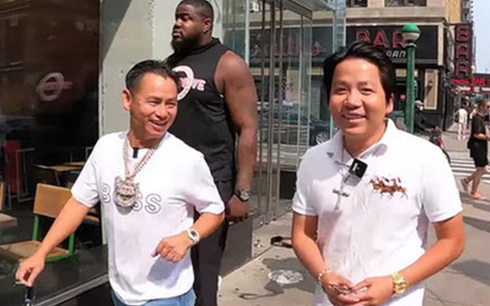 Johnny Đặng tổ chức tiệc sinh nhật, dân tình soi đỏ mắt vẫn không thấy 'bạn từng thân' Khoa Pug đâu Ảnh 2