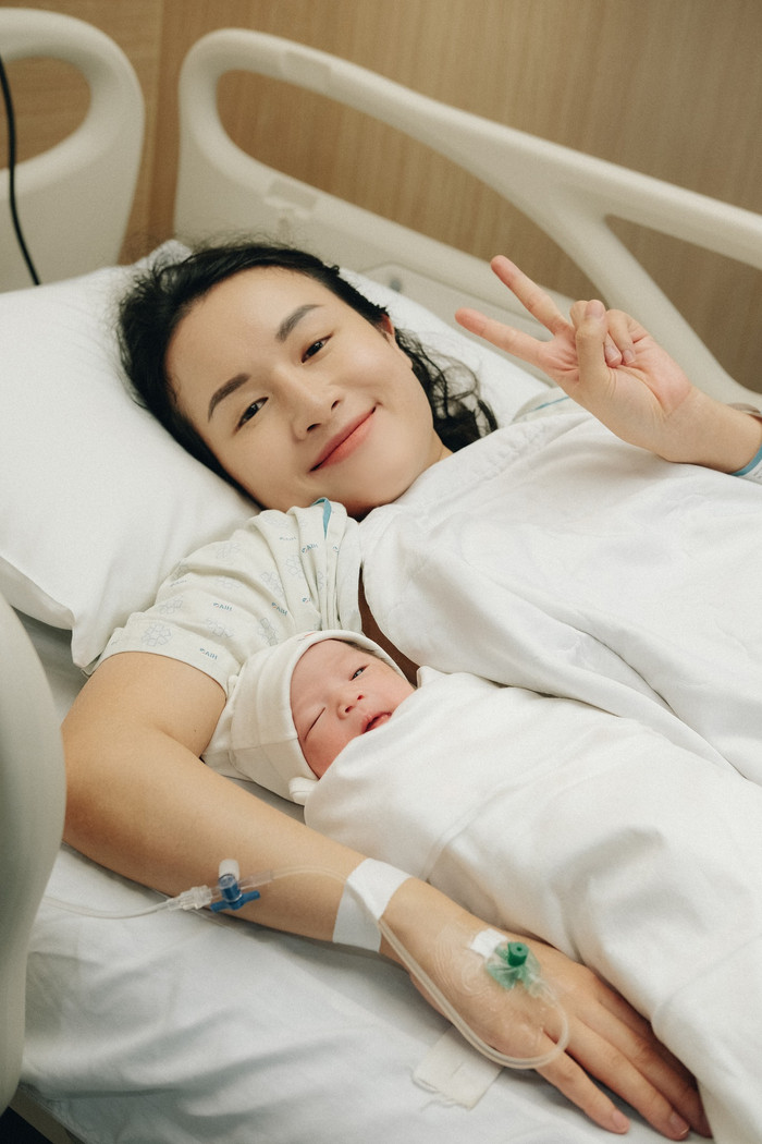 Giang Ơi khoe cận mặt nhóc tỳ