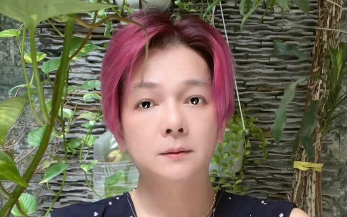 Vũ Hà khoe áo 'độc lạ' bà xã đích thân may tặng, còn cấm không được chê xấu Ảnh 2