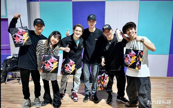 Chuyện giờ mới kể: Vương Nhất Bác từng là 'trùm' tặng quà cho các thí sinh Street Dance of China 4 Ảnh 2