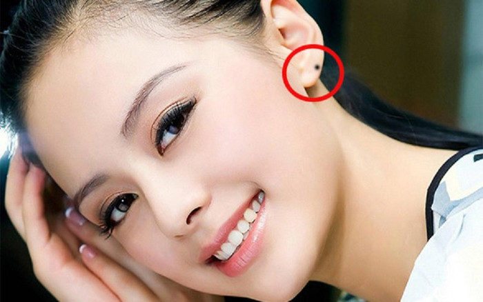 3 nốt ruồi 'quý nhân' trên cơ thể, ai sở hữu gặp dữ sẽ hóa lành, làm việc gì cũng xuôi chèo mát mái Ảnh 2