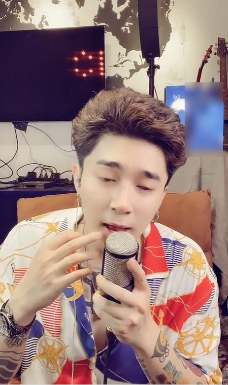Chi Dân bất ngờ nhắc đến Lan Ngọc, hứa sẽ mời cô livestream cùng.