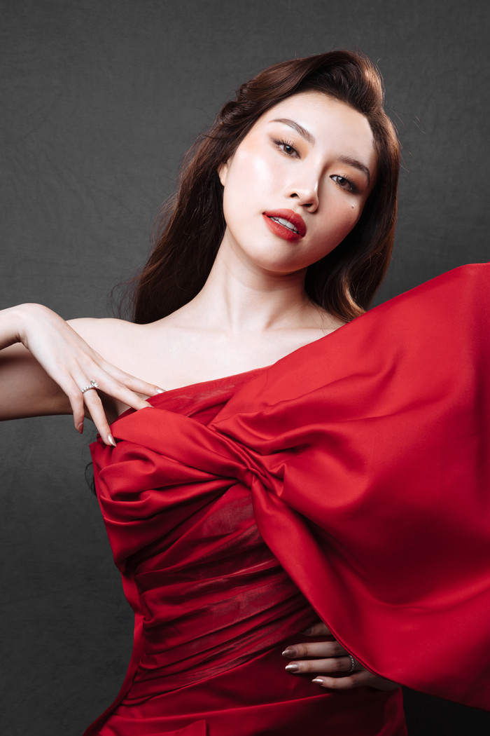 MC Thanh Thanh Huyền tung bộ ảnh 'Hoa hậu' nhưng lại tuyên bố không dự thi Miss Universe 2021 Ảnh 16