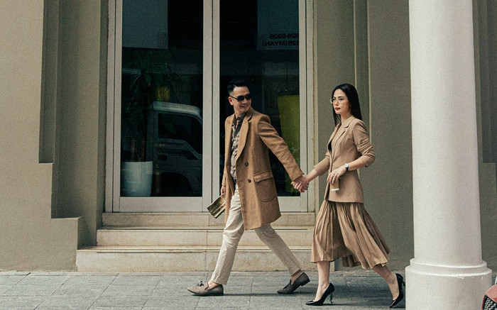 Vợ chồng ca sĩ Ngọc Hiền gợi ý mặc đồ đôi mùa thu đông sang trọng trẻ trung Ảnh 2