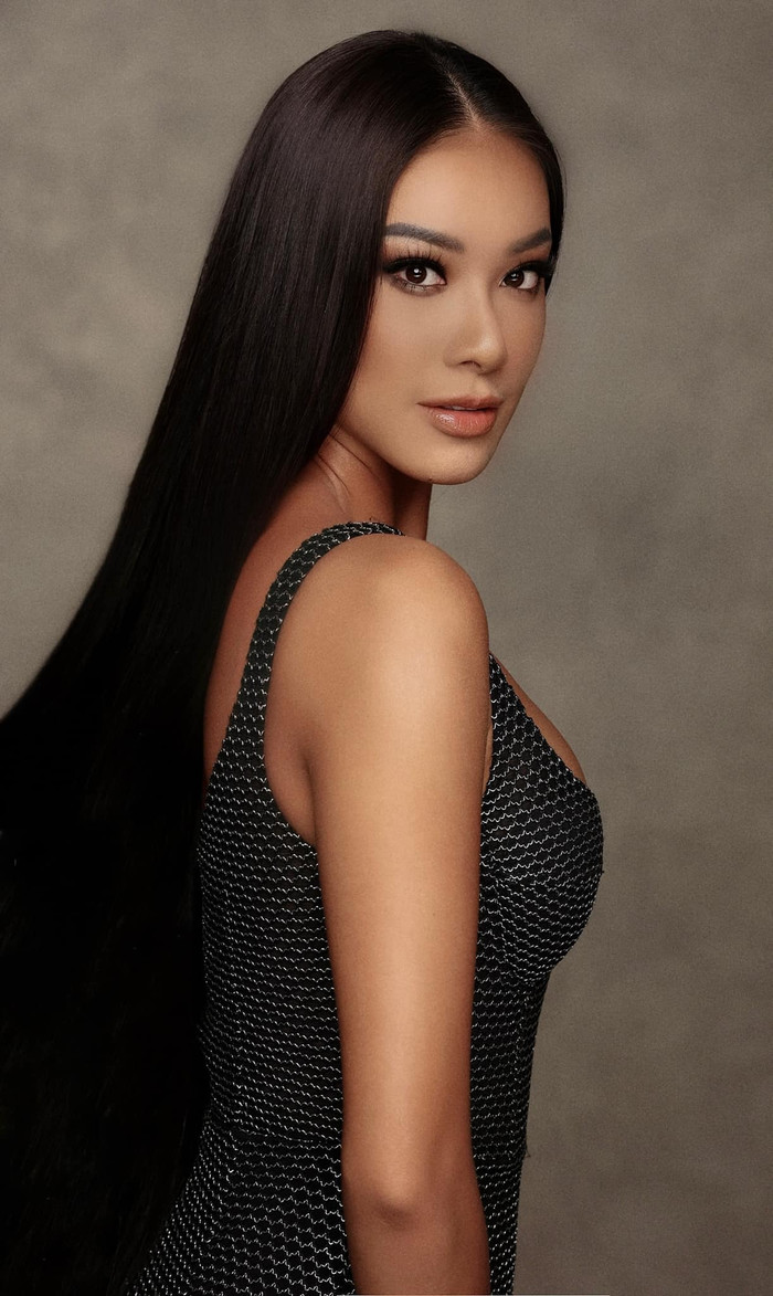 Với khoảng thời gian này, tại Israel có lẽ cô sẽ phải thức dậy từ 4 giờ sáng để hoàn thành xong lớp trang điểm cũng như làm tóc của mình