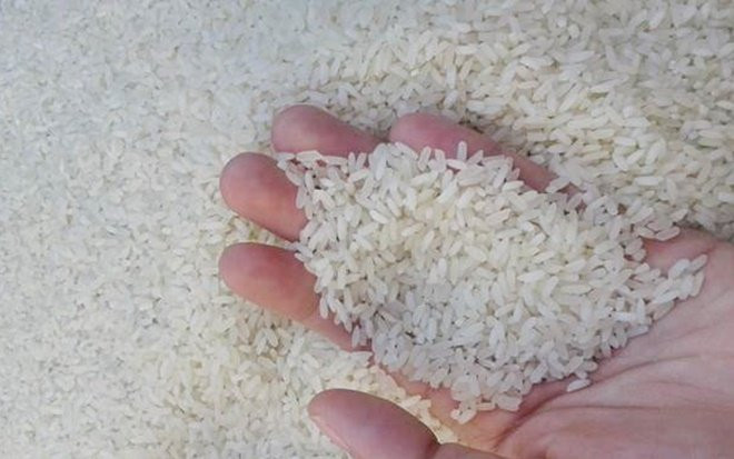 3 chị em nhập viện cấp cứu vì nghi ăn nhầm gạo tẩm thuốc diệt chuột Ảnh 2