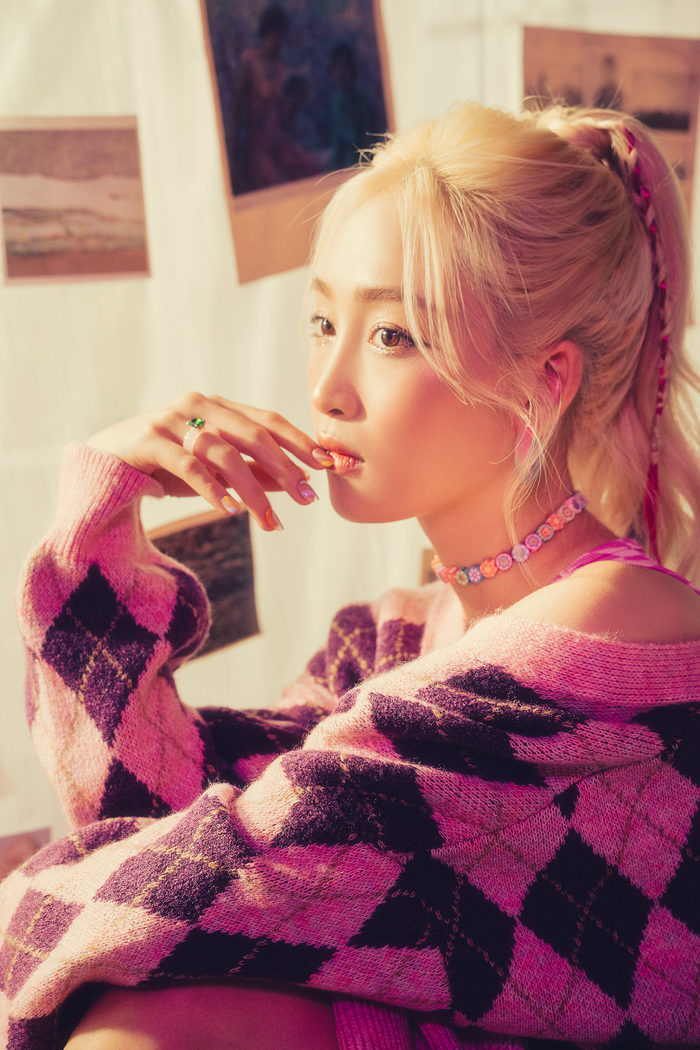 Juky San lần đầu thử sức sáng tác nhạc: 'Lo lắng gấp đôi nhưng không kém hào hứng' Ảnh 8