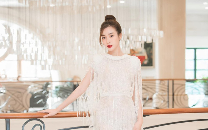 Đỗ Mỹ Linh hoá thiên thần tuyết, không cần men mà vẫn làm say mọi ánh nhìn Ảnh 2