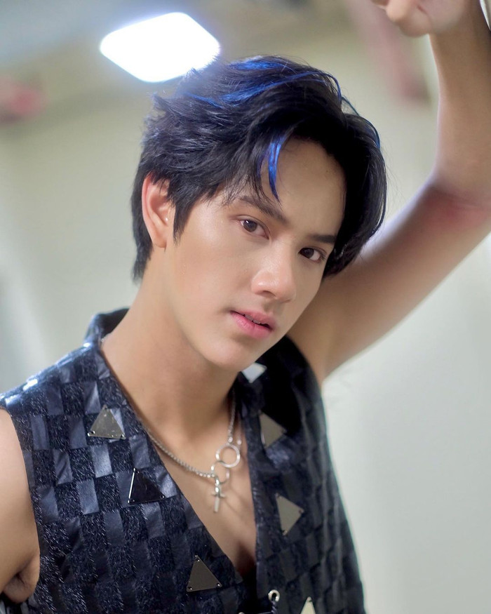 Nanon Korapat (Bad Buddy) và 2 sao trẻ người gốc Việt 'đột phá' thành công tại nước ngoài Ảnh 6