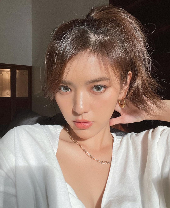 Nanon Korapat (Bad Buddy) và 2 sao trẻ người gốc Việt 'đột phá' thành công tại nước ngoài Ảnh 9