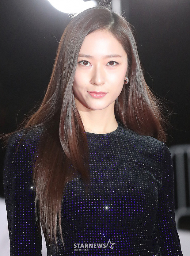 Krystal Jung đẹp bất chấp hình ảnh chưa chỉnh sửa, thần thái của cô luôn được đánh giá cao.