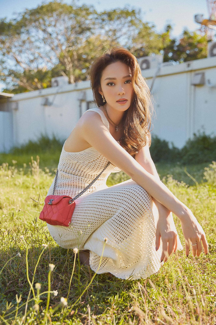 Người đẹp sinh năm 1987 đích thị là tín đồ của nhà mốt lừng danh nước Pháp.