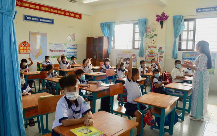 Tranh luận nóng về đề xuất của GS Trần Ngọc Thêm: Bỏ khẩu hiệu 'Tiên học lễ, hậu học văn' Ảnh 2