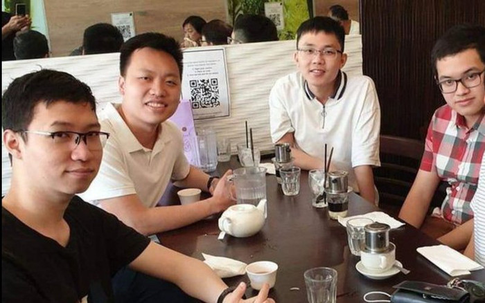 Bức ảnh 'cậu bé Google' Phan Đăng Nhật Minh xuất hiện cùng các Quán quân Olympia tại Úc gây sốt MXH Ảnh 2