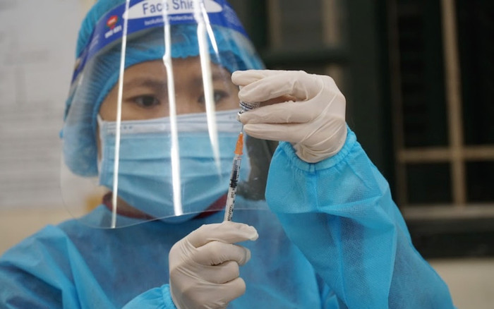 Hà Nội họp tìm nguyên nhân vụ nữ sinh lớp 9 tử vong sau tiêm vaccine Covid-19 Ảnh 2