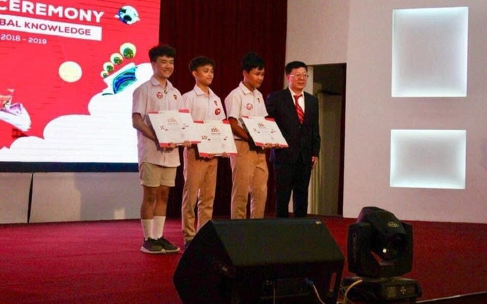 Lan truyền ảnh Hồ Văn Cường được nhận học bổng tài năng tại trường đại học, thực hư thế nào? Ảnh 2