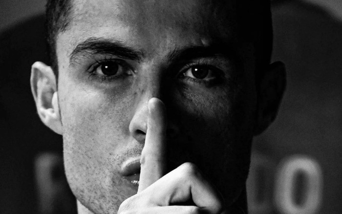 Ronaldo ấm ức, tố Tổng biên tập France Football dối trá Ảnh 2