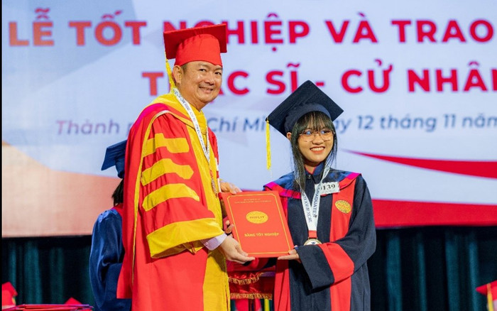 Tổ chức lễ tốt nghiệp trực tuyến nhưng vẫn thu lệ phí 600.000 đồng/sinh viên, trường đại học nói gì? Ảnh 2