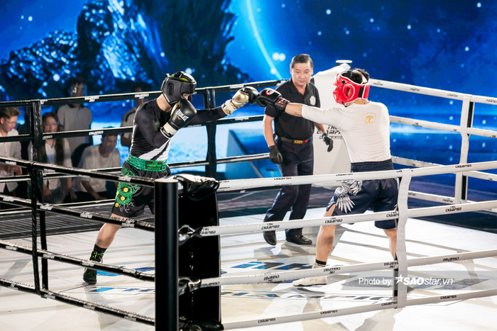 Ưng Hoàng Phúc và Cường Seven 'so găng' đầy kịch tính trong The Champion 2021 