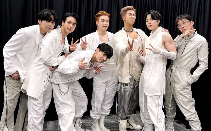 Vượt mặt Ariana Grande hay The Weeknd, ca khúc của BTS lập được thành tích cực khủng toàn cầu Ảnh 2