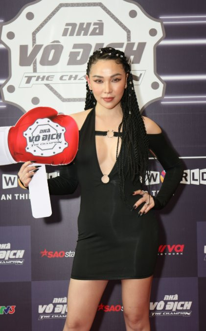 Người mẫu Quỳnh Thư 