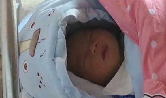 Sinh con trai nhưng hôm sau 'biến' thành con gái, lời giải thích của bệnh viện khiến gia đình nổi cáu Ảnh 3