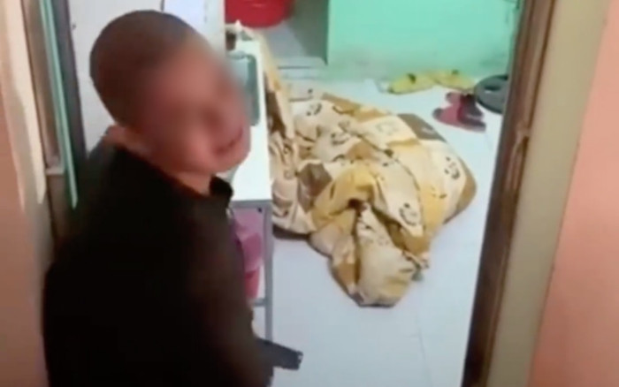 Anh chồng âm thầm vượt 200km đến thăm vợ để tạo bất ngờ, cái kết cầm dao khóc nghẹn trước cửa Ảnh 2