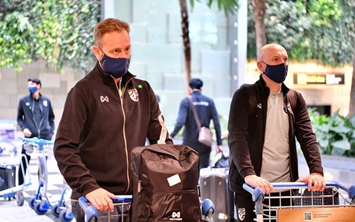 Huấn luyện viên tuyển Thái Lan tuyên bố đóng mạng xã hội 1 tháng Ảnh 2