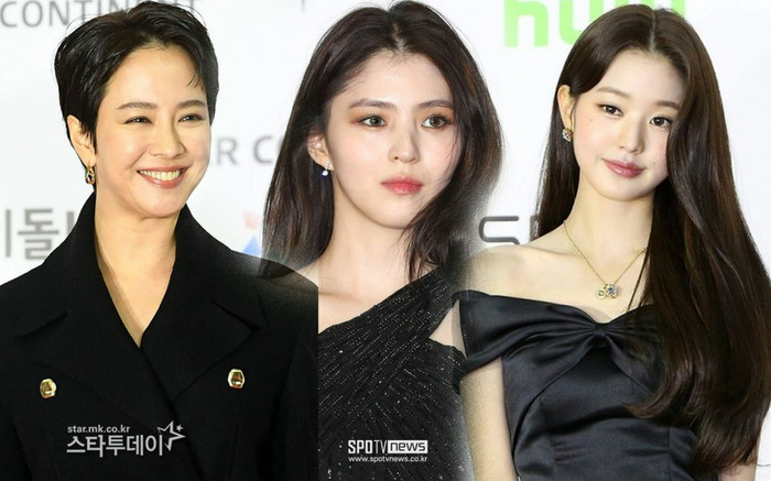 Thảm đỏ AAA 2021: Mợ ngố Song Ji Hyo chặt đẹp 'tiểu tam' Han So Hee, Cha Eun Woo soái khí ngút ngàn Ảnh 2