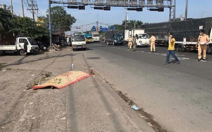 Vụ tài xế xe tải mang thi thể người bỏ bên lề đường: Hé lộ nguyên nhân tử vong của nạn nhân Ảnh 2