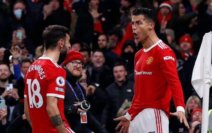 Ronaldo vượt mốc 800 bàn thắng ngay sau ồn ào thua Messi Quả bóng vàng Ảnh 2