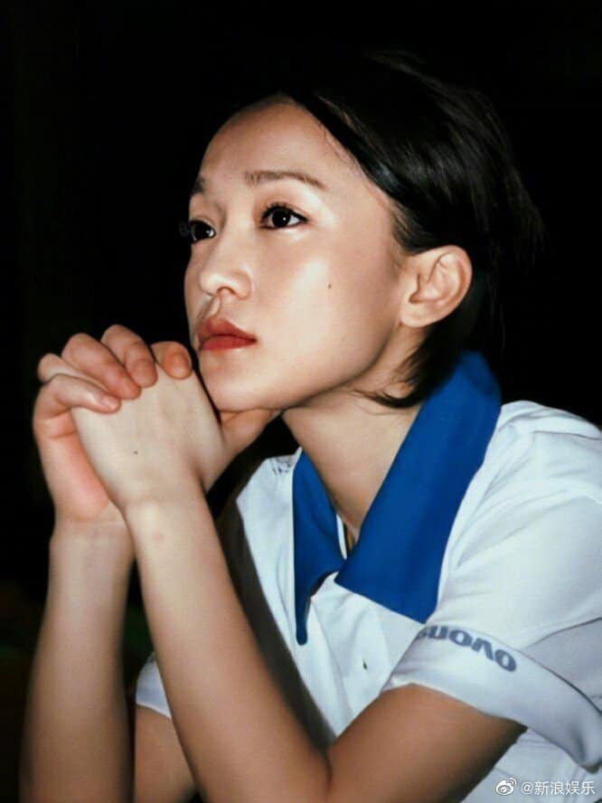 Nữ diễn viên cũng ưu ái cách trang điểm tự nhiên mỗi khi xuất hiện.