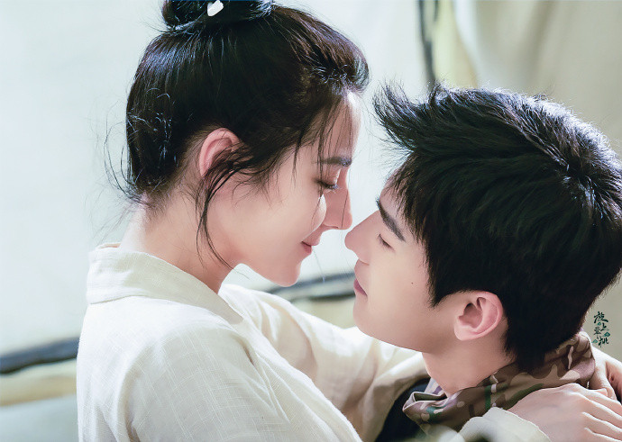 Những cặp đôi Cbiz bùng nổ trên phim nhưng 'toang' ngoài đời: Tiếc nhất là Nhiệt Ba và Dương Dương Ảnh 11