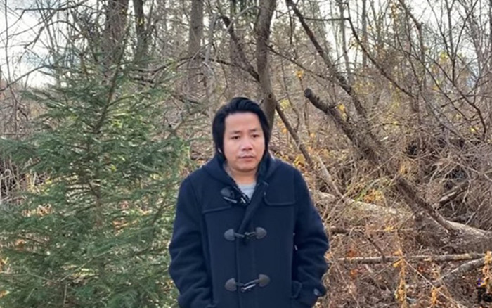 Khoa Pug cập nhật tình hình 'bỏ trốn' sau khi bị 'uy hiếp tính mạng', netizen phát hiện có gì đó sai sai Ảnh 2