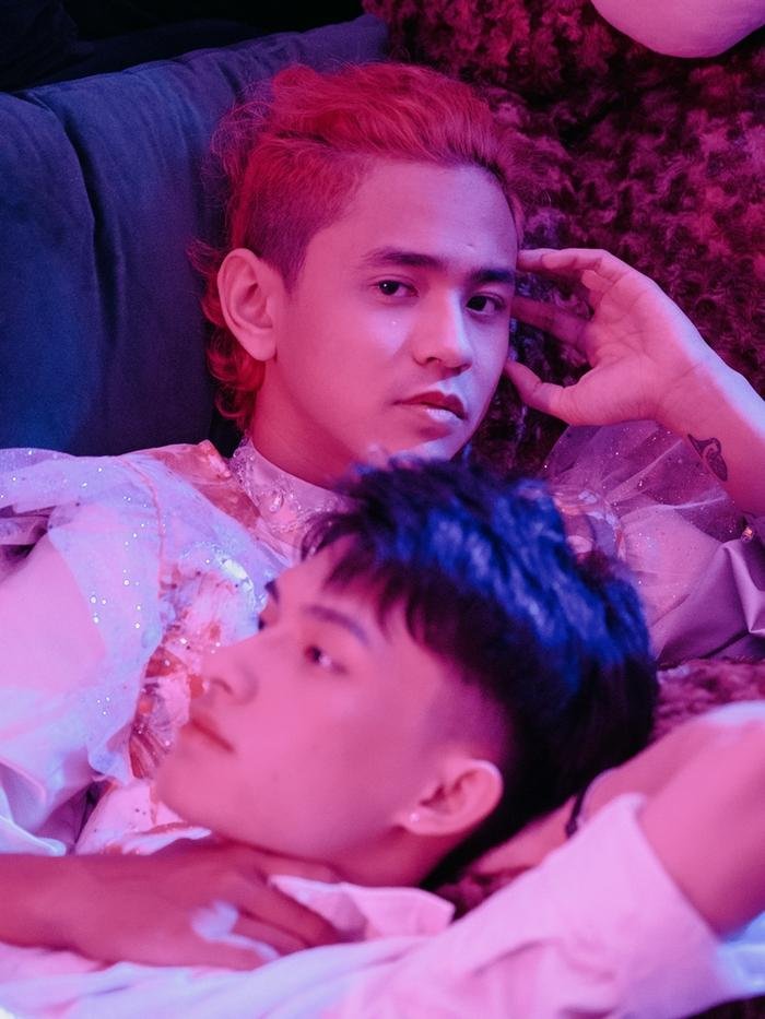 Học trò Hồ Hoài Anh gây ấn tượng với 'chuyện tình LGBT' không thể drama hơn! Ảnh 4