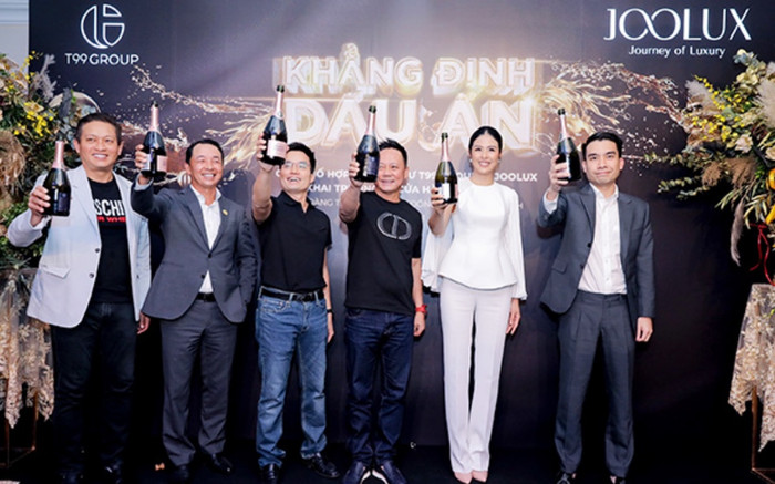 Cuộc gặp gỡ 'định mệnh' của những người 'chí lớn' và sự hợp tác đầy triển vọng giữa T99 Group và JooLux Ảnh 2