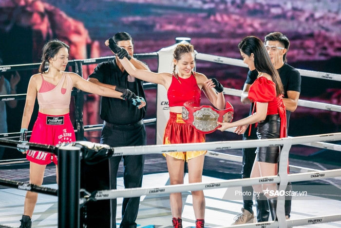Tập 2 The Champion: Thuỳ Anh áp đảo giành thế chủ động, hạ gục đối thủ 'lì đòn' Băng Di Ảnh 4