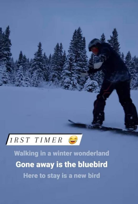 Nữ diễn viên quay nhiều khoảnh khắc hạnh phúc bên bạn trai kém tuổi. 