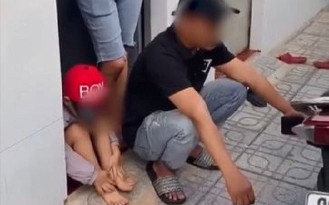 Đưa con trai 5 tuổi đi đón vợ, người đàn ông 'chết lặng' khi thấy 2 đôi dép trước cửa phòng trọ Ảnh 2