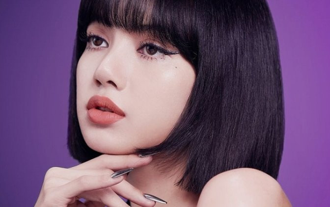 Lisa (BLACKPINK) lần đầu lộ diện sau khi khỏi Covid-19 và không quên nhắn gửi một điều Ảnh 2