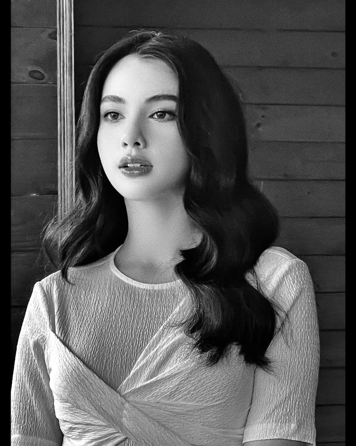 Với gương mặt được cho là đẹp nhất nhì dàn thí sinh HHVN 2020, Cẩm Đan từng được dự đoán có thể lọt top cao trong cuộc thi. Kết quả chung cuộc, cô lọt Top 15 Hoa hậu Việt Nam 2020, Top 5 Người đẹp Truyền thông, Top 5 Người đẹp Áo dài.