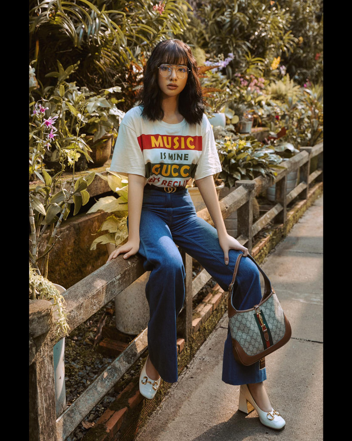 Cẩm Đan cũng ra nhập hội mê hàng hiệu của showbiz khi chia sẻ ngày càng có nguồn thu nhập ổn hơn từ việc làm mẫu.